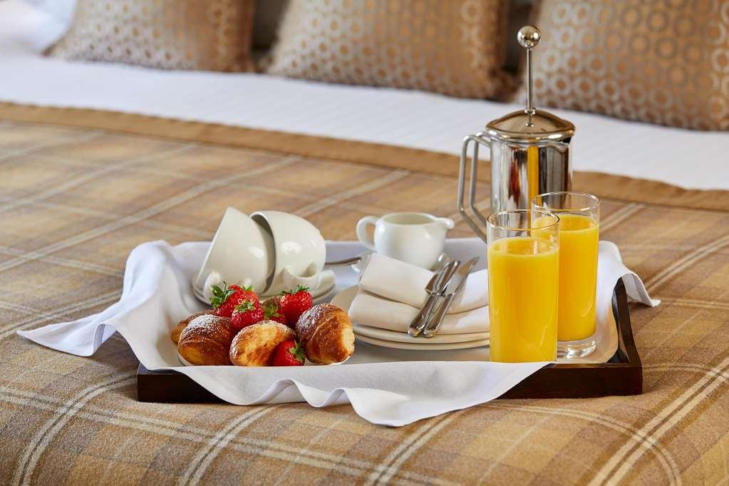 Macdonald Hill Valley Hotel, Spa & Golf Resort Whitchurch  Pokoj fotografie