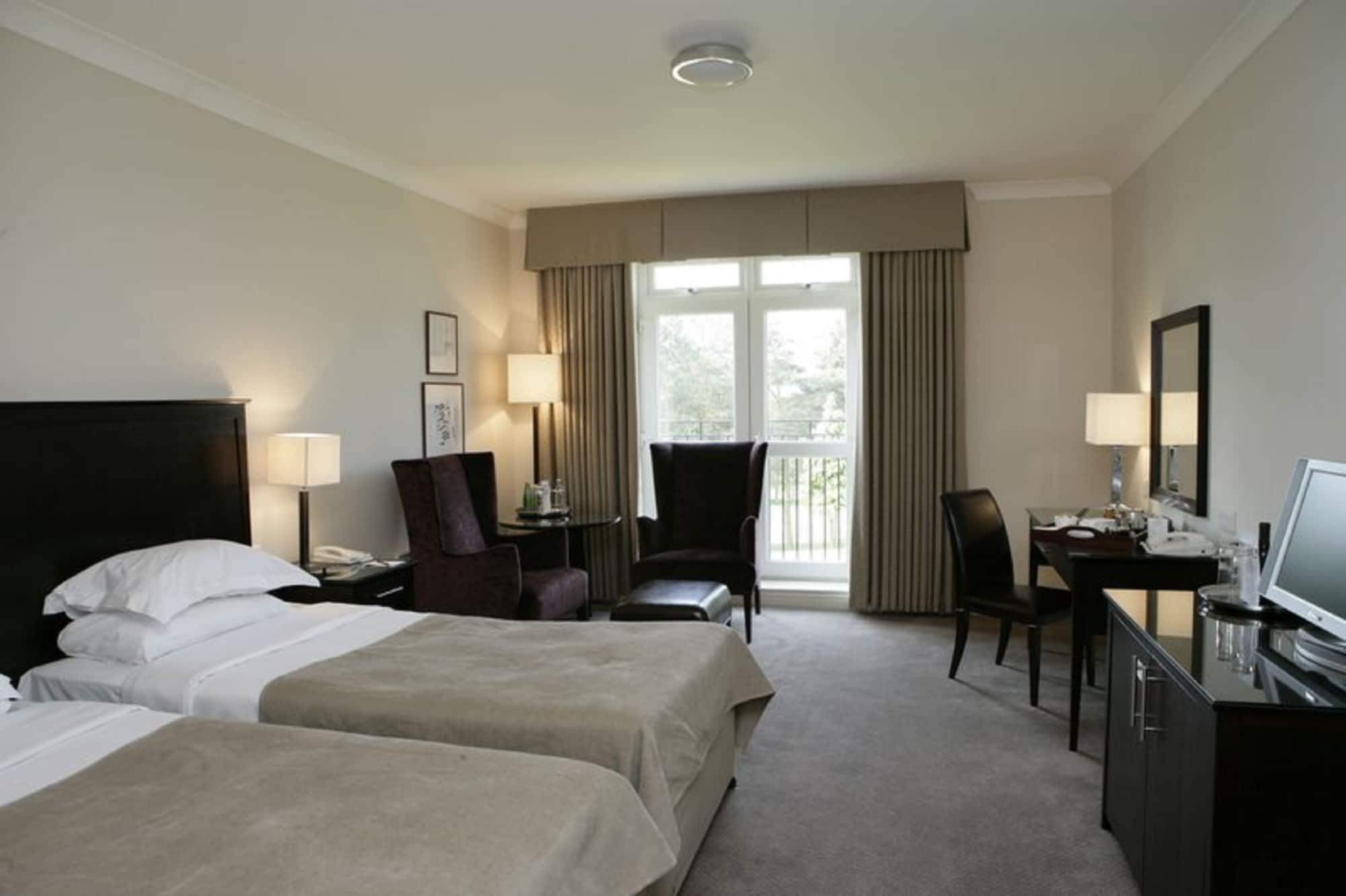Macdonald Hill Valley Hotel, Spa & Golf Resort Whitchurch  Exteriér fotografie